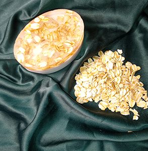 Oatmeal, honey and goats milk soap